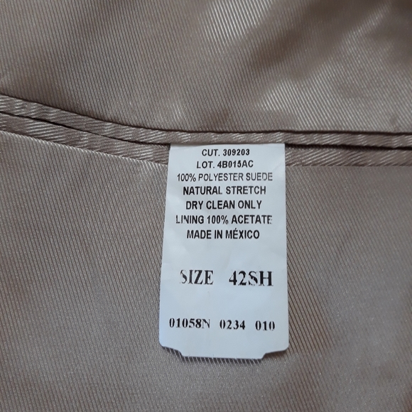 Andrew Fezza Suit coat - Picture 8 of 9